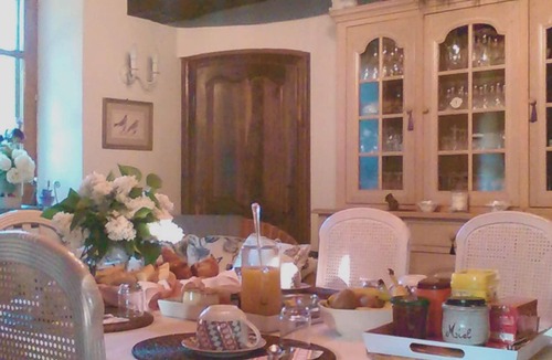 Montoldre House | Homerez - Spacious house for 7 ppl. with garden and terrace at Montoldre