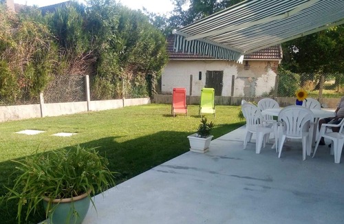 Bleneau House | Homerez - Spacious house for 6 ppl. at Bléneau