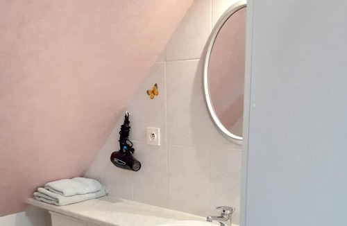 Saint-Lyphard Apartment | Homerez - Studio 10 km away from the beach for 3 ppl. with garden at Guérande