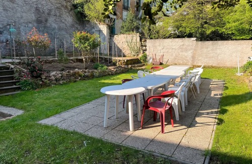 Neris-les-Bains Apartment | Homerez - Studio in Néris-les-Bains