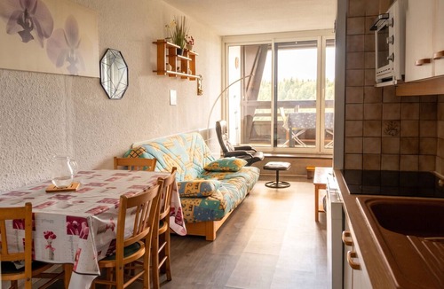 Villard-de-Lans Apartment | Homerez - Studio in Villard de Lans