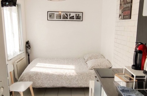 Montargis Apartment | Homerez - Studio with parking in Montargis