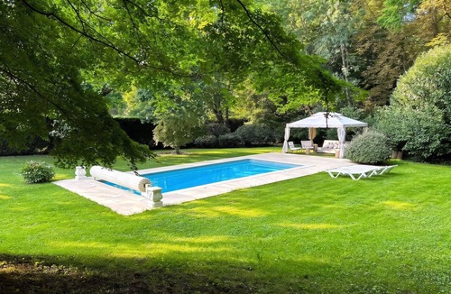 Chailly-en-Brie House | Homerez - Villa in Chailly-en-Brie