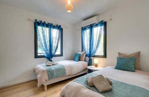Saint-Vincent-de-Tyrosse Apartment | HOSSEA Appart Hôtel Signature 10 min Océan