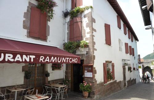 Saint-Jean-Pied-de-Port Hostel | Hostel20 Ramuntcho