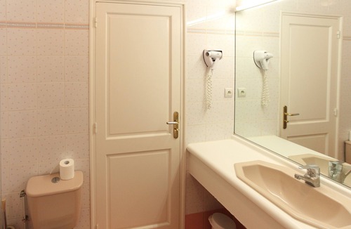 Gouvieux Hotel | Hostellerie du Pavillon St Hubert