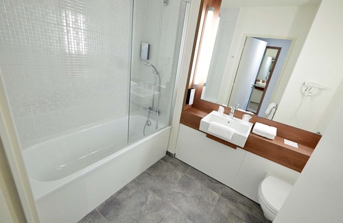 Amilly Hotel | Hotel Campanile Montargis - Amilly