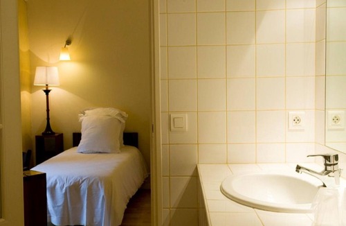 Blesle Hotel | Hotel La Bougnate