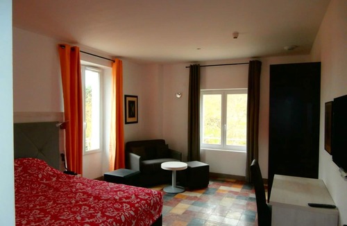 Saint-Paul-le-Jeune Hotel | Hotel le Moderne