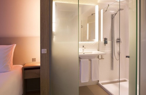 Le Mesnil-Amelot Hotel | Hotel Oceania Paris Roissy CDG