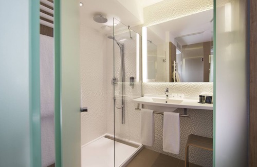 Le Mesnil-Amelot Hotel | Hotel Oceania Paris Roissy CDG