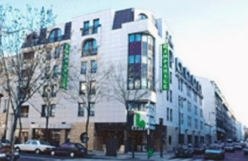 Hopital Saint-Louis Hotel | Hotel Paris Louis Blanc