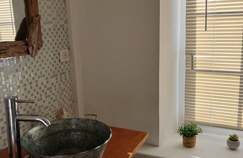 Bannalec Bed & Breakfast | Hotel room 2 pas de pont aven;concarneau. Offering wellness activities.