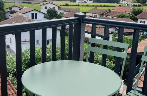 Saint-Pee-sur-Nivelle Hotel | Hotel Trinquet