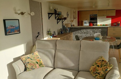 Plougasnou House | house 150 m from the sea and the GR34 coastal path in plougasnou