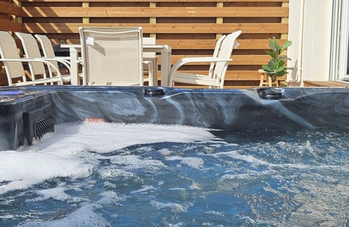 Cleder House | House 3bed Terraces Jacuzzi Garden 4min from the beach.