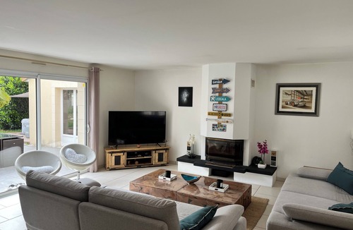 Monce-en-Belin House | House 5 minutes from the Circuit