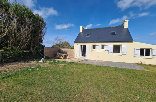Kerlouan House | House 6 persons 200m from the sea