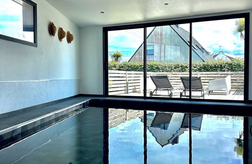 Plouneour-Trez House | House 8/10pers 200 m from the beach, jacuzzi