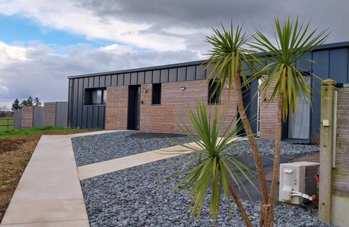 Saint-Marcel House | House 8 pers with pool Malestroit LaLaLande