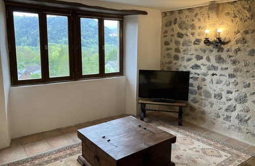 Jassat House | House-Ensuite with Bath-Mountain view