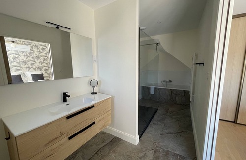 Bligny-les-Beaune House | House-Exclusive-Ensuite-Pool view