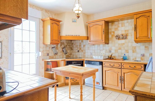 Etables-sur-Mer House | House for 10 people - sea view, beach 600m away, ideal with family or friends