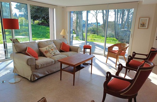 Saint-Jacut-de-la-Mer House | House in large enclosed garden with sea view,