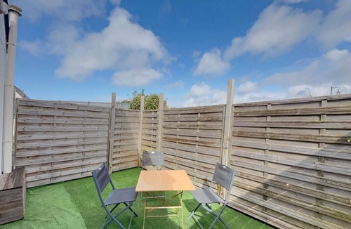 Treflaouenan House | House in peaceful village 10 minutes from beaches