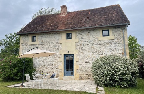 Autry-Issards Cottage | House in the Ardennes with garden and pets allowed