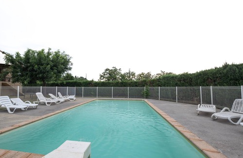 Chambonas House | House 'Les Sources Gîte Sauvignon' with Shared Pool, Private Garden, and Air Conditioning