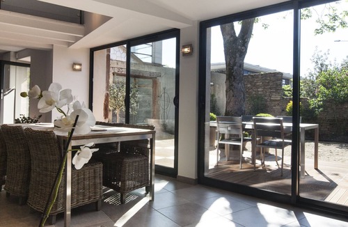 Beaune House | House-loft 200m from downtown with garden and free parking