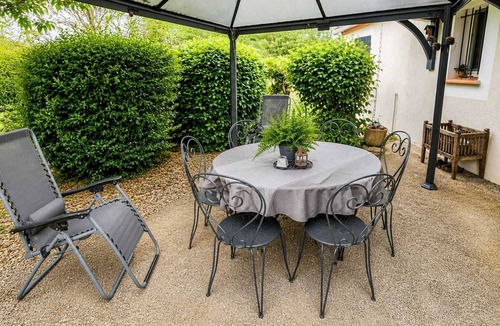 Concots House | House on the Causse in a charming Lotois village, fully air-conditioned.