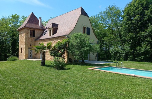 Sainte-Nathalene House | House sarlat en perigord with swimming pool and billiards animals accepted
