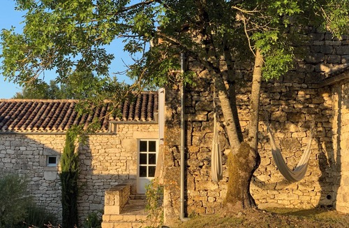Montcuq House | House with view and pool, sleeps 9, Montcuq, Quercy Blanc