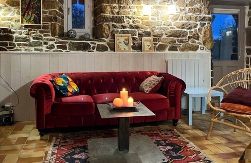 Plougasnou House | House with Breton character in a green setting - 5 pers