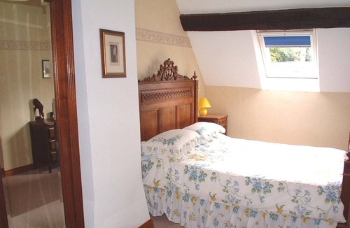 Kergrist-Moelou House | House with heated pool, WIFI, child friendly