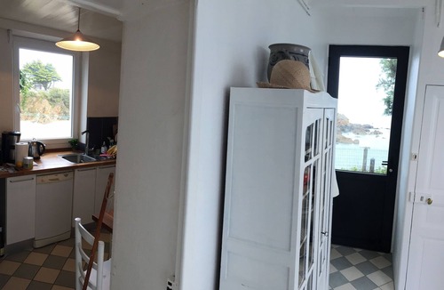 Coatroual House | House with many sea views. Private access to the beach