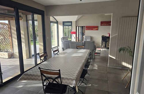 Spay House | House with pool and parking - 10 guests