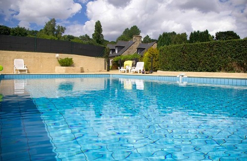 Boqueho House | House with private indoor pool and 29° sauna. Summer 2027: Private Indoor and Outdoor Pools