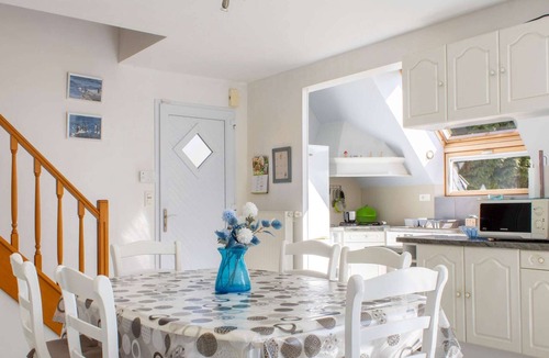 Pleherel-Plage-Vieux-Bourg House | House with south-facing garden in Fréhel | 4 guests | Ref 314