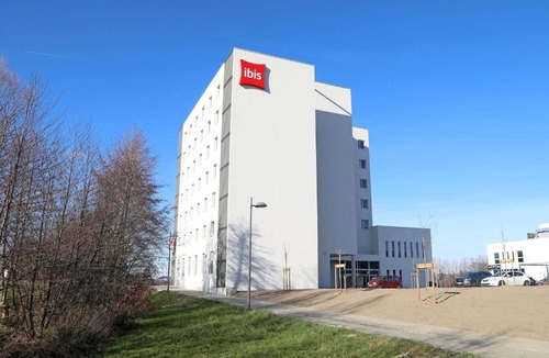 Bourgoin-Jallieu Hotel | Ibis Bourgoin Jallieu Medipole