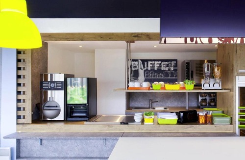 Riom Hotel | ibis budget Clermont Ferrand Nord Riom