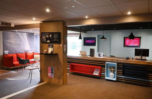 Change Hotel | ibis Laval Le Relais D'Armor