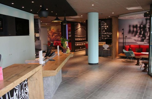 Montceau-les-Mines Hotel | ibis Montceau les Mines