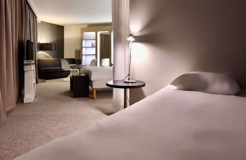 Downtown Hotel | ibis Styles Brest Centre Port