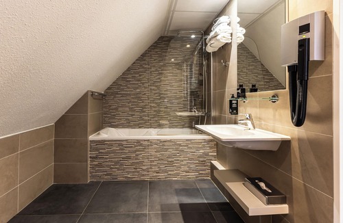 Cousinerie Hotel | Ibis Styles Lille Villeneuve d’Ascq