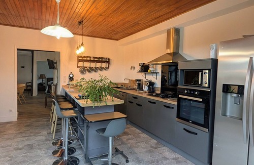 Domeyrat Cottage | Idyllic Countryside Getaway with Spacious Garden, Near Historic Domeyrat