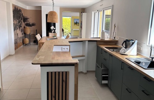 Larmor-Baden House | Ile de Berder à Pied et Très Beau Verger Dans un Parc Clos