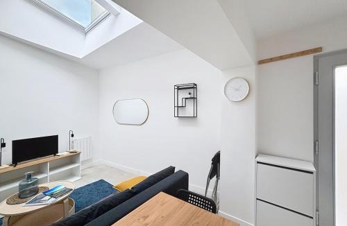 Sablon - Trudaine Apartment | Immeuble idéal groupe - Gare à proximité 19 pers